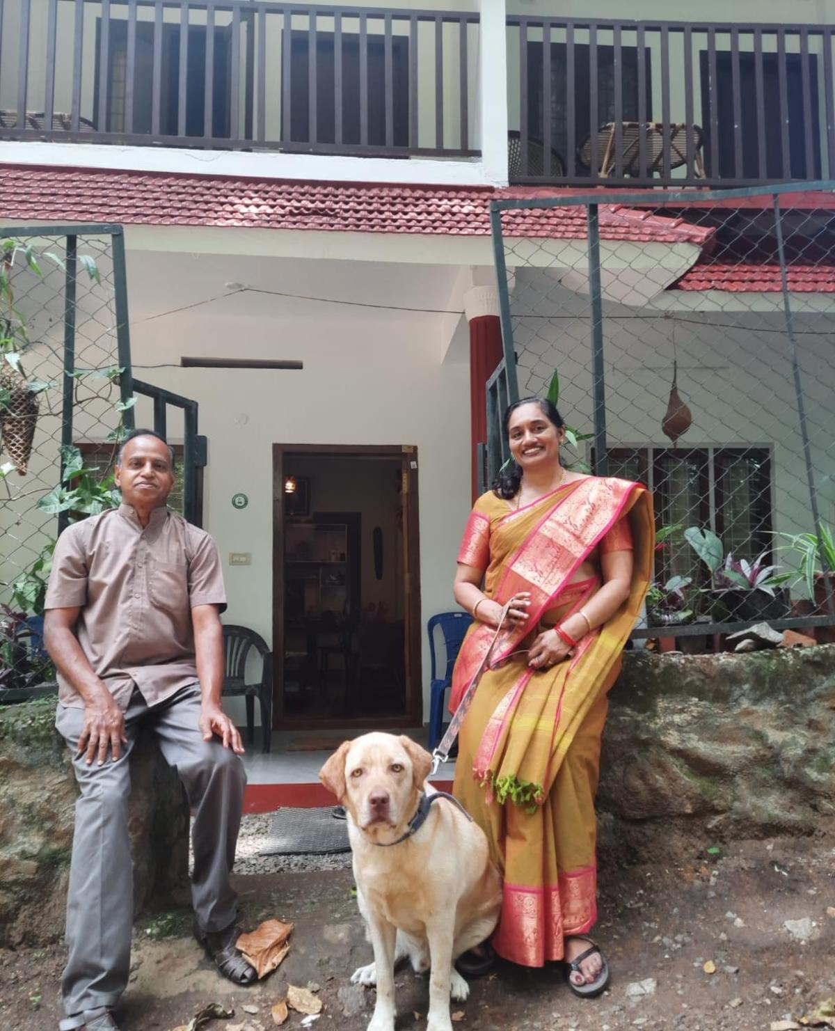 Wild Window - Forest View Homestay Thekkady Luaran gambar